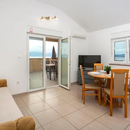 Daire 2 Bedroom Lovely In *